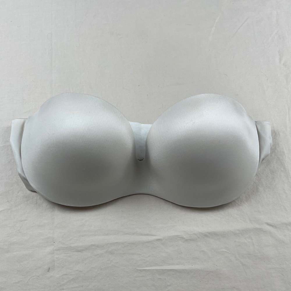 Ambrielle Strapless Molded Bandeau Bra - White